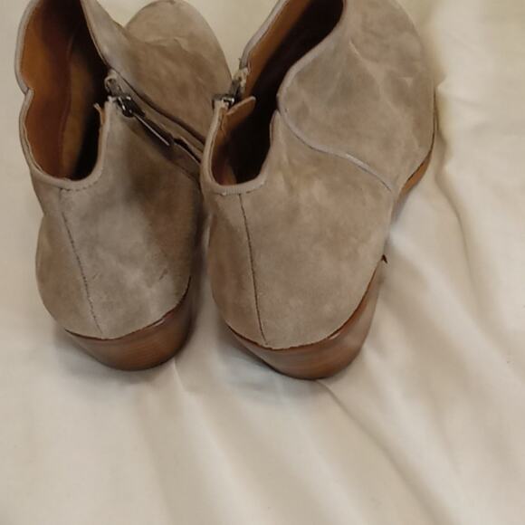 Sam Edelman Women's Size 8 Petty Ankle Boot. Comfy. FASHIONABLE. - Picture 5 of 7